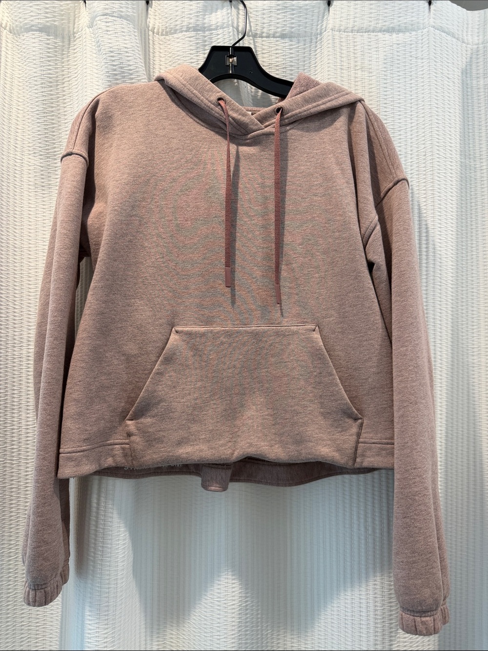 LuluLemon Women’s Dusty Rose Cropped Hoodie Sweatshirt
